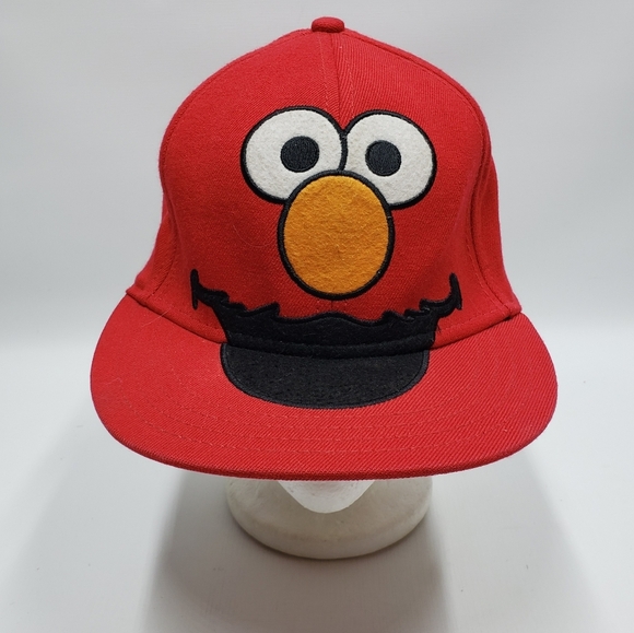 Sesame Street Elmo Fitted Cap Red Black Acrylic Wool Spandex - Picture 2 of 14